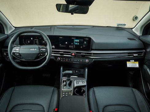 New 2026 Kia Sportage SX image 14