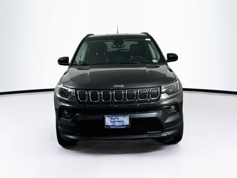 Used 2022 Jeep Compass Latitude AWD/4WD image 2