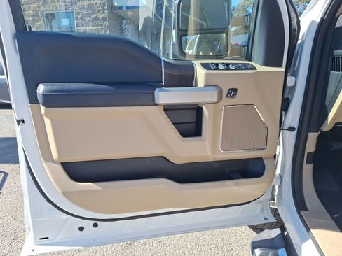 Used 2021 Ford F250 Lariat w/ Lariat Ultimate Package image 10