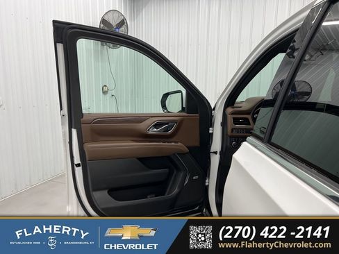 Used 2024 Chevrolet Tahoe High Country image 8