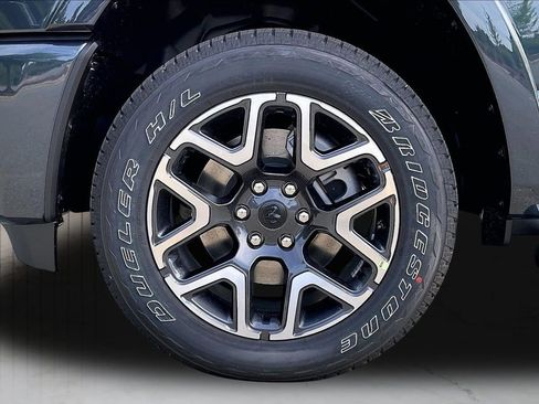 New 2026 RAM 1500 Laramie AWD/4WD image 30