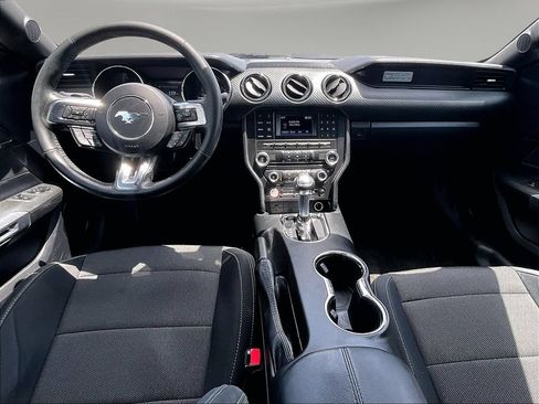 Used 2016 Ford Mustang Coupe RWD image 10