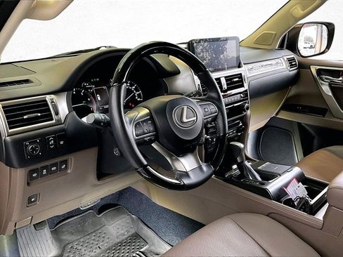 Used 2023 Lexus GX 460 Premium image 13