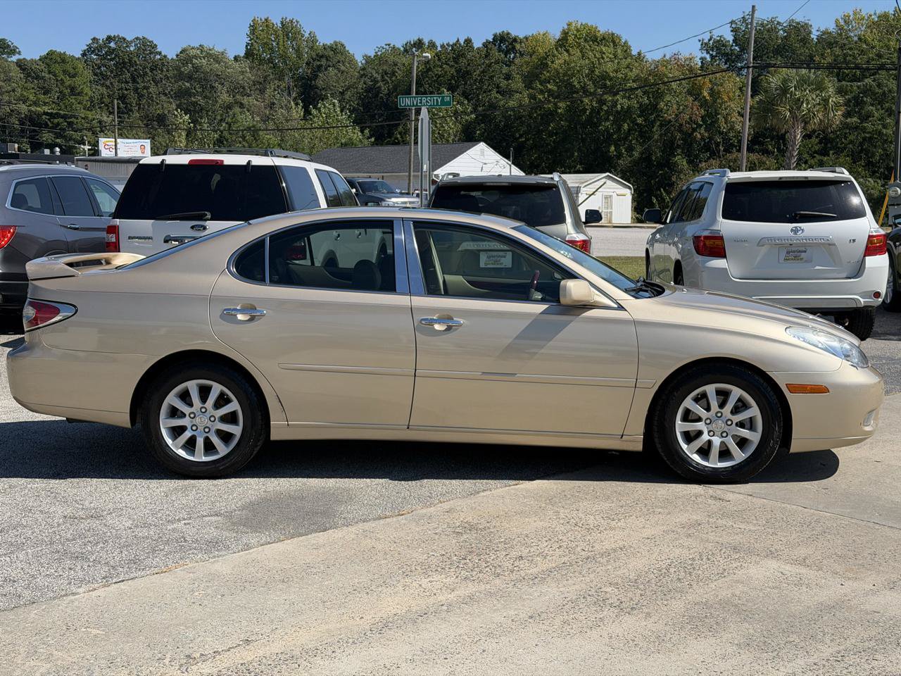 Used 2004 Lexus ES 330 FWD image 4