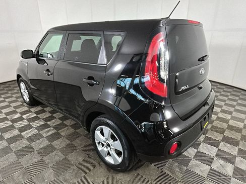 Used 2019 Kia Soul FWD image 5
