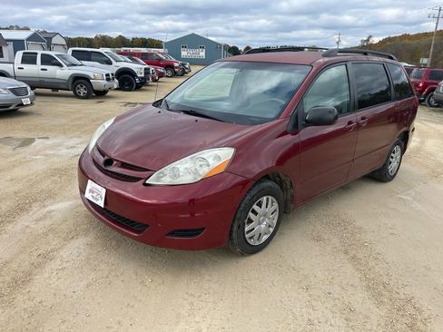 Used 2007 Toyota Sienna LE image 8