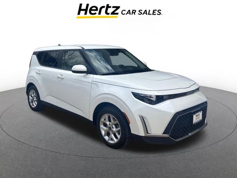 Used 2025 Kia Soul LX w/ LX Technology Package image 1