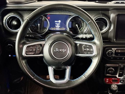 Used 2022 Jeep Wrangler Unlimited Rubicon 4xe AWD/4WD image 13