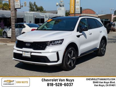 Used 2021 Kia Sorento S w/ Panoramic Sunroof Package