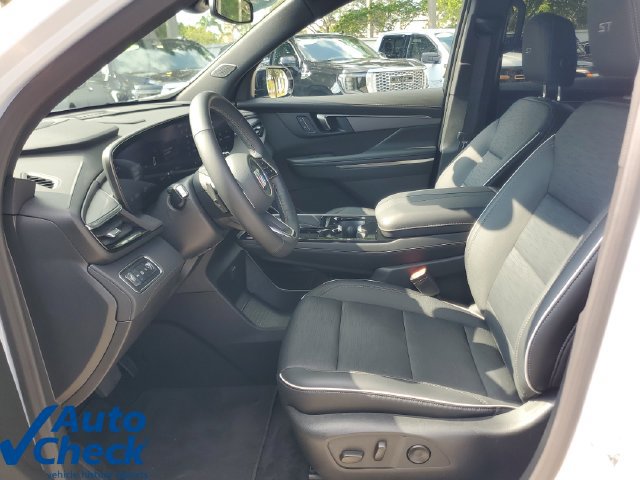Used 2026 Buick Enclave Sport Touring FWD image 18