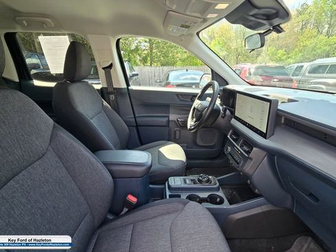 Certified 2025 Ford Maverick XLT w/ XLT Luxury Package AWD/4WD image 18