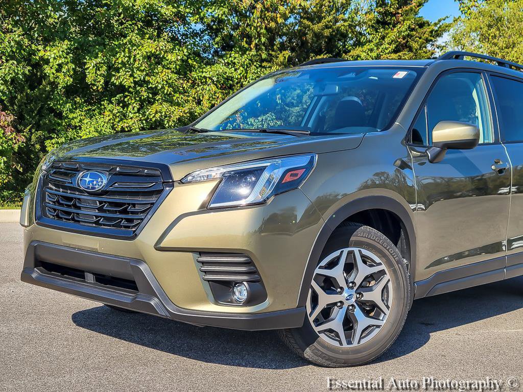 Used 2024 Subaru Forester Premium AWD/4WD image 2