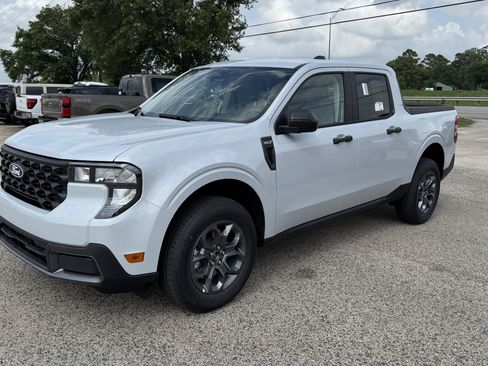 New 2026 Ford Maverick XLT FWD image 6
