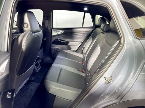Certified 2023 Volkswagen ID.4 Pro S AWD/4WD image 21
