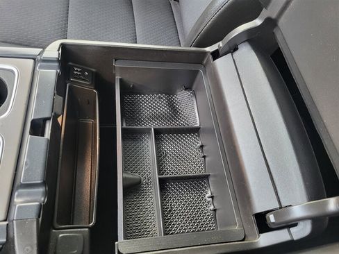 Used 2015 GMC Sierra 1500 SLE image 16