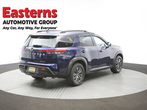 Used 2022 Nissan Pathfinder SV image 38