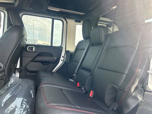 New 2026 Jeep Wrangler Unlimited Rubicon image 13