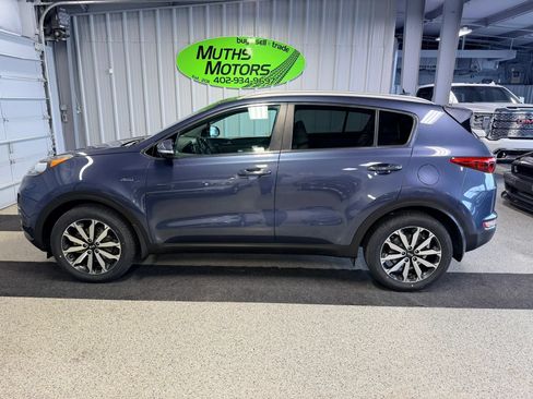 Used 2018 Kia Sportage EX AWD/4WD image 5