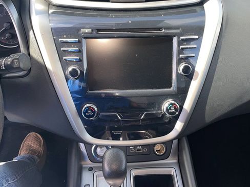 Used 2022 Nissan Murano S image 12