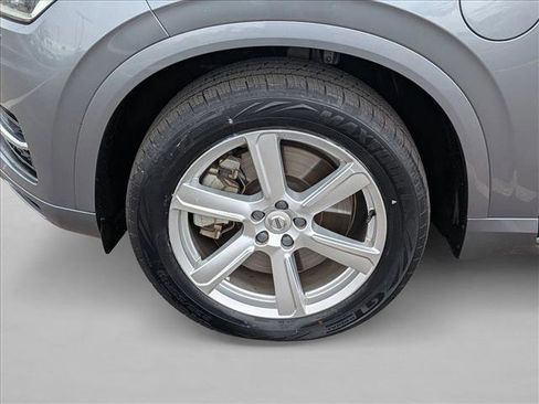 Used 2016 Volvo XC90 T8 Momentum w/ Vision Package image 22