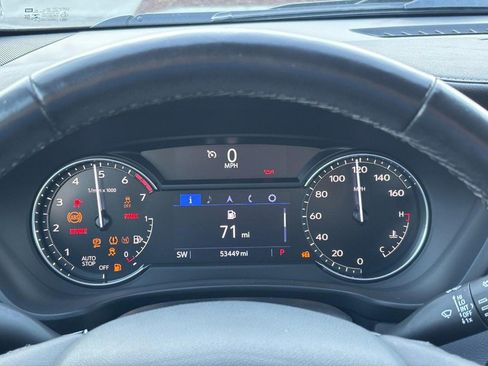 Used 2021 Cadillac XT4 Luxury w/ Cold Weather Package image 19