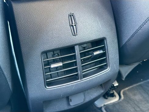 Used 2014 Lincoln MKX Base w/ Equipment Group 101A image 21