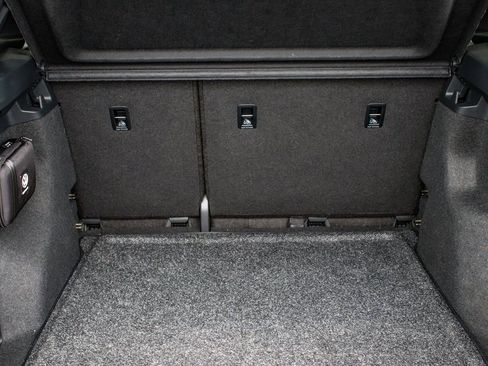 Used 2022 Volkswagen ID.4 Pro image 43