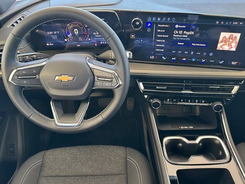 New 2026 Chevrolet Traverse LT w/ Driver Confidence Package FWD image 16