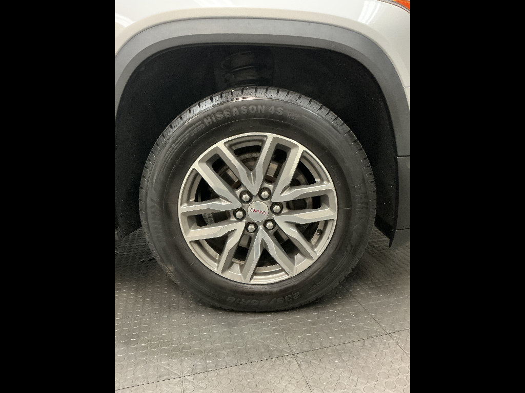 Used 2019 GMC Acadia SLE FWD image 38
