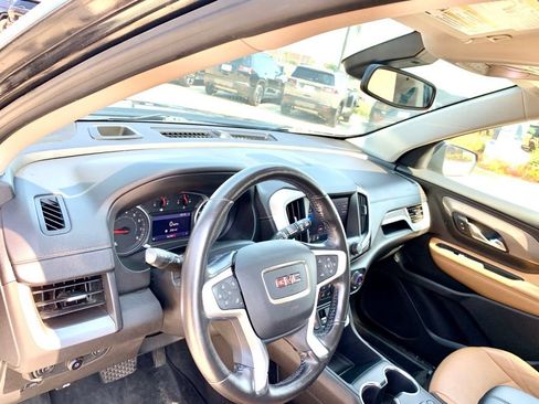 Used 2020 GMC Terrain SLT w/ Preferred Package FWD image 11