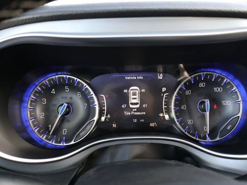 New 2026 Chrysler Pacifica Limited image 16