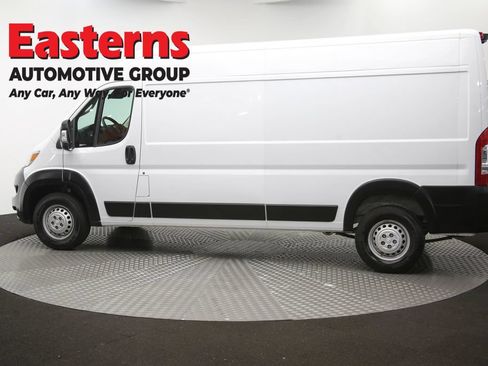 Used 2025 RAM ProMaster 2500 w/ Convenience Group FWD image 61