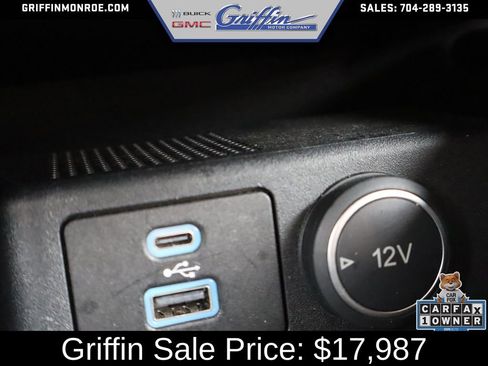 Used 2021 Ford Escape SE w/ Convenience Package FWD image 32