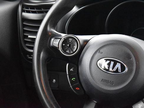 Used 2015 Kia Soul image 19