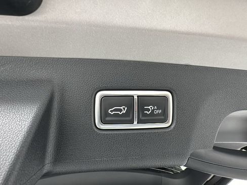 New 2025 Kia Sorento SX image 16