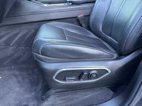 Used 2022 Jeep Wagoneer Series III w/ Premium Group I image 21