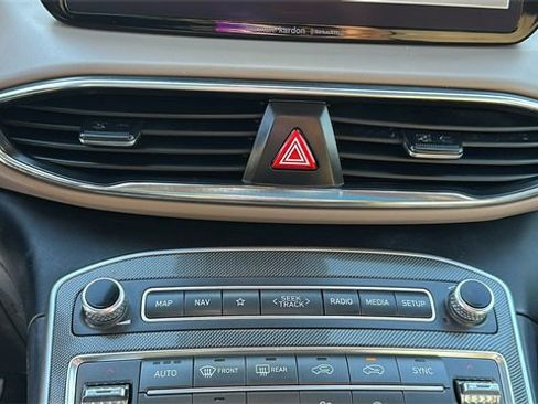 Used 2022 Hyundai Santa Fe Limited image 14