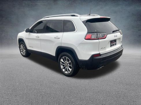 Used 2021 Jeep Cherokee Latitude Lux w/ Comfort/Convenience Group image 3