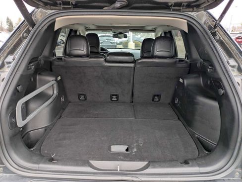 Used 2014 Jeep Cherokee Trailhawk w/ Comfort/Convenience Group image 34