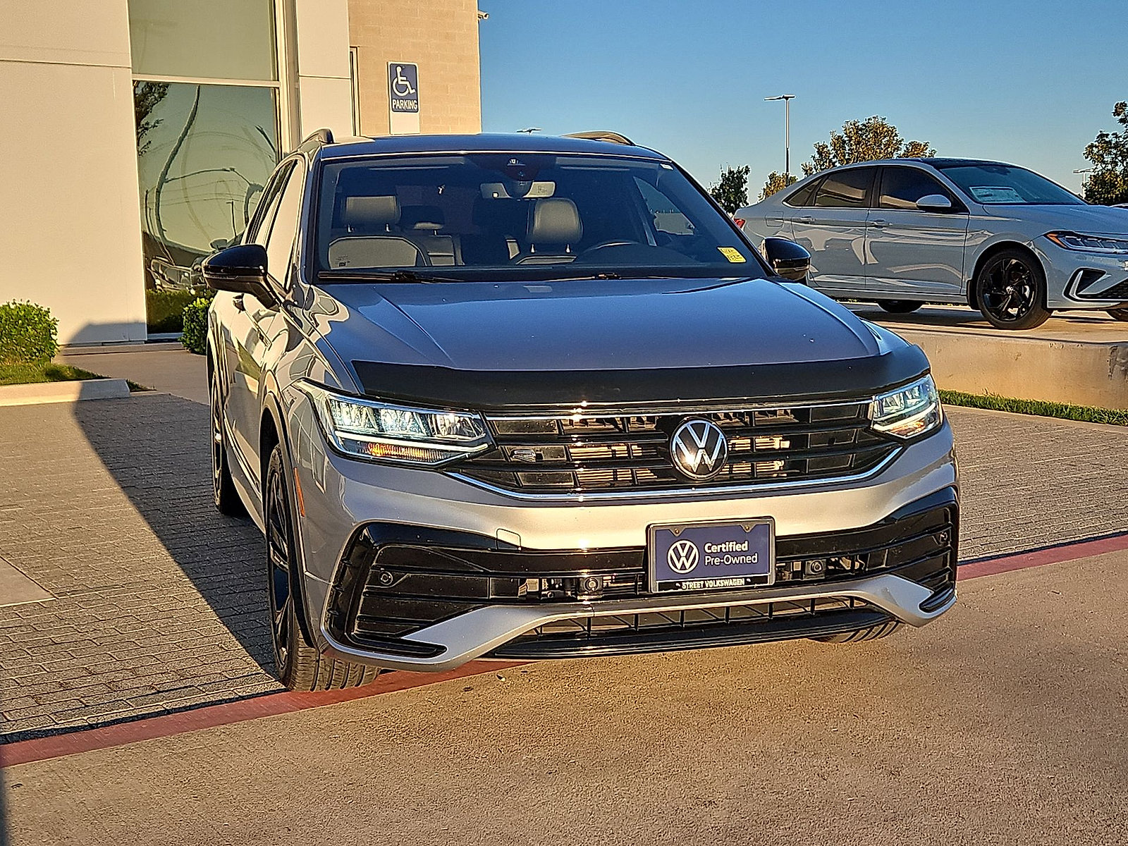 Certified 2024 Volkswagen Tiguan SE R-Line FWD image 3