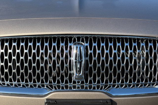 Used 2021 Lincoln Nautilus Reserve FWD image 48
