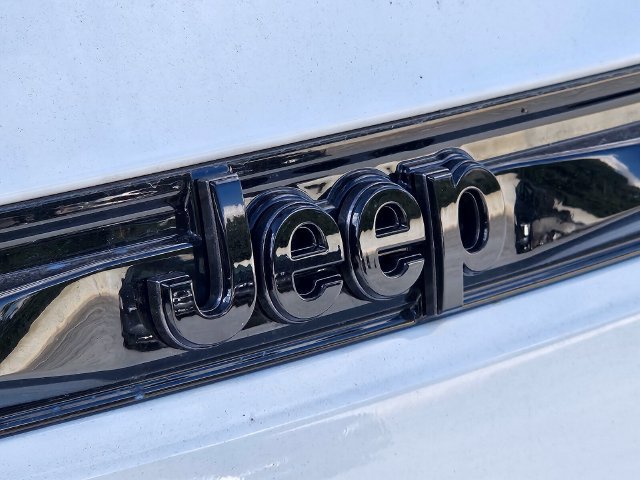 New 2027 Jeep Grand Cherokee Altitude RWD image 31