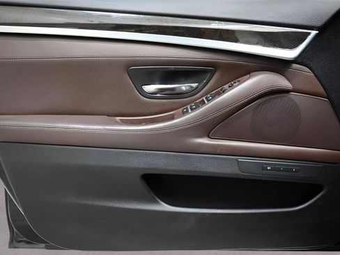 Used 2015 BMW 528i xDrive Sedan AWD/4WD image 9