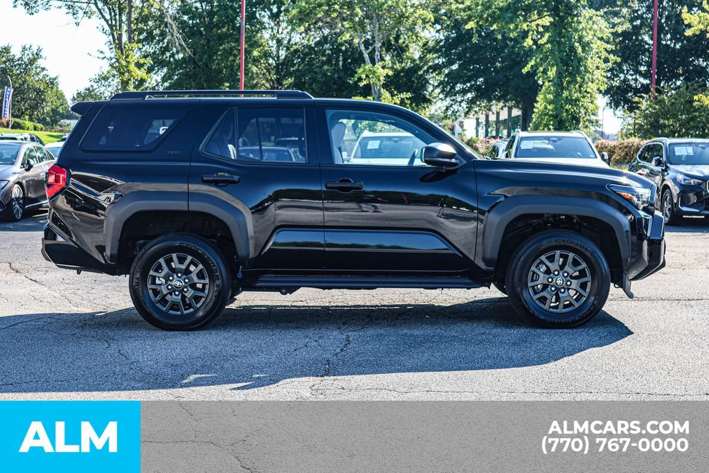 Used 2025 Toyota 4Runner SR5 AWD/4WD image 9