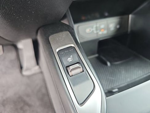 Used 2024 Kia Sorento S w/ Panoramic Sunroof Package FWD image 31
