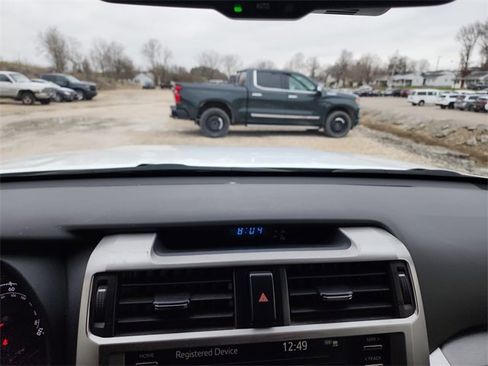 Used 2024 Toyota 4Runner SR5 image 27