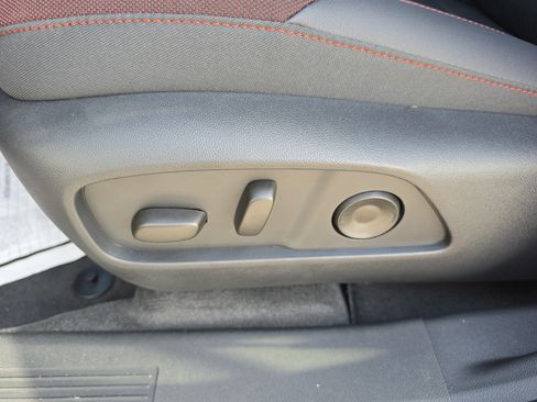 New 2027 Chevrolet Equinox RS w/ Safety and Technology Package FWD image 26