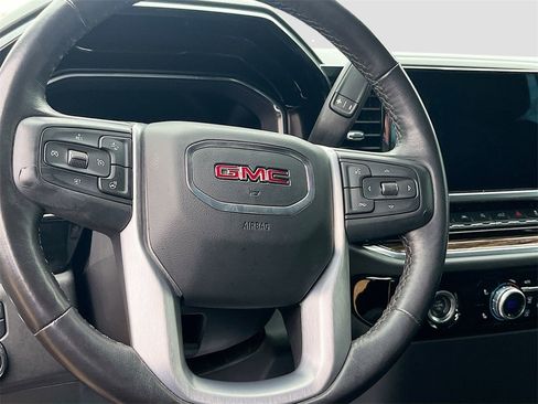 Used 2022 GMC Sierra 1500 Elevation image 11