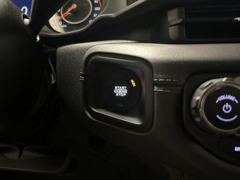 Used 2024 Jeep Wrangler Unlimited Rubicon w/ Convenience Group image 20