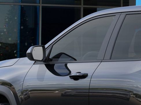 New 2026 Chevrolet Equinox LT FWD image 5